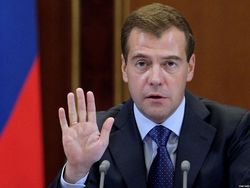 Денег нет, но вы держитесь!
