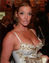 Анастасия Волочкова рассказала о своих успехах и разочарованиях в 2014 году