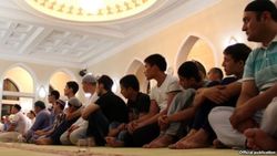 В Хорезмской области Узбекистана допрашивают молодых верующих, носящих бороды