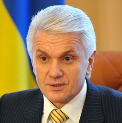 В Раде предлагают вывести войска на улицы городов Украины