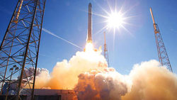 SpaceX назвало причину взрыва ракеты Falcon 9