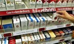 Почему в Украине снижаются цены на сигареты