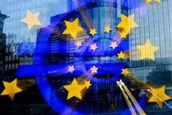 ЕС давит на Януковича через проверку банковских счетов украинских олигархов