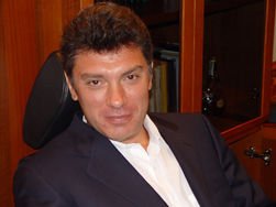 Украина слишком демократичная, чтобы выиграть информвойну у Путина – Немцов