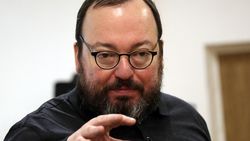 Станислав Белковский