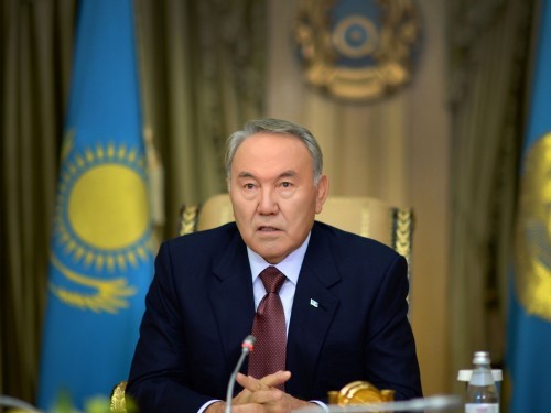 Назарбаев поддержал инициативу переговоров по Сирии в Астане