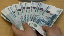 Почему 87 процентов россиян не спешат переводить свои сбережения в валюту