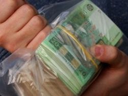 НБУ предупредил о возможном массовом вбросе фальшивых гривен из "Новороссии"