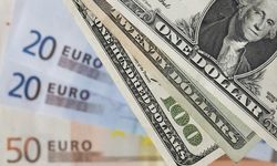 Курс евро к доллару упал вплоть до однонедельного минимума