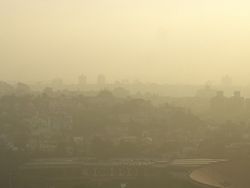 Смог в Пекине разгонят вентиляторами