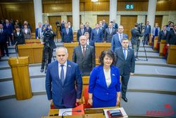 Парламентарии не прочь говорить по-белорусски
