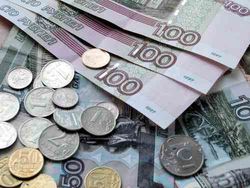 Россиянам не хватает зарплат, чтобы оплачивать банковские кредиты