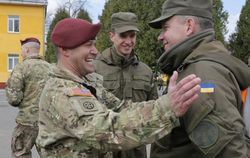 Инструкторы США приступают к подготовке подразделений украинской армии
