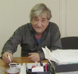 Узбекистан: загоняя всех на хлопок, власть спешит "набить карманы" - правозащитник