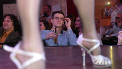 Стриптиз в Москве попадал под каток кризиса