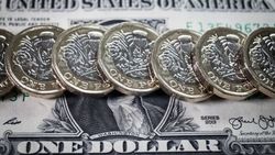Фует упал на данных экзитполлов выборов в Британии