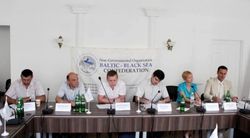 Балтийско-Черноморский регион может временно заменить Украине НАТО и ЕС