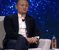 Богатейший китаец и основатель Alibaba является коммунистом