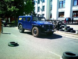 Сепаратисты Луганска получили джип "Тигр" от Жириновского