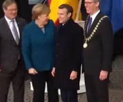 Макрон поссорился с Меркель из-за «Северного потока 2»