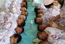 Китай официально отказался от доктрины «одна семья – один ребенок»
