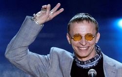 Охлобыстин везет в Донецк новый фильм, христианскую святыню и свою семью