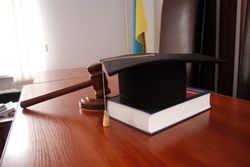 СМИ назвали тарифы киевских судей за благополучное решение дел
