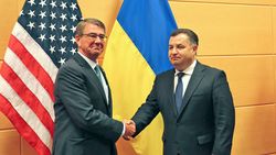 Эштон Картер и Степан Полторак