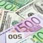 Торги парой евро/доллар проходили в разных направлениях