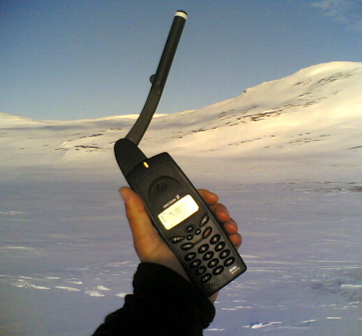 http://www.profi-forex.org/system/news/9/5/Satellite_Phone.jpg