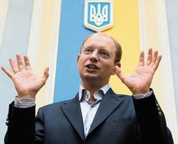 Яценюк ответил на вопросы журналистов в прямом телеэфире
