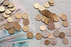 Минимальную зарплату в Крыму понизили почти на 20 процентов