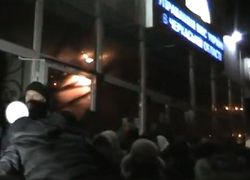 В Черкассах взорвали бомбу и отобрали табельное оружие у милиционера