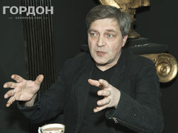 Русский мир строится наматыванием чужих кишок на гусеницы танков – Невзоров