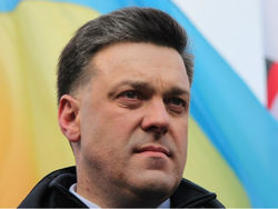Тягнибок назвал выборы на Донбассе фарсом
