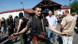 Эксперты прогнозируют три пути развития событий на Донбассе