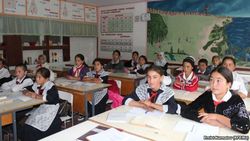 В Кыргызстане издали учебники по узбекскому языку и литературе