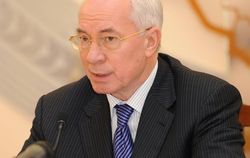Азаров: происходящее в Украине - попытка государственного переворота 