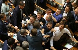 Фракция коммунистов в Верховной Раде будет распущена в четверг – Турчинов