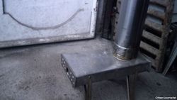 Население юга Кыргызстана не надеется на газ из Узбекистана и устанавливает китайские печки в домах