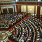 Парламент Казахстана ввел уголовную ответственность за финансовые пирамиды 