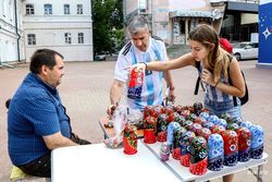 Сувениры пользуются спросом у фанатов на ЧМ-2018