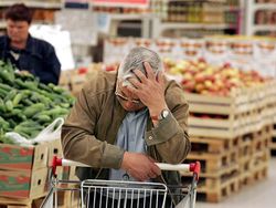 Россияне беднеют, но жизнью довольны