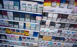 В Украине хотят поднять минимальные цены на сигареты до 16-17 гривен