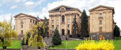 Парламент Армении отложил слушания по убийству семьи российским солдатом