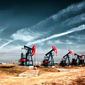 Не входящие в ОПЕК страны сократят добычу нефти - Bloomberg