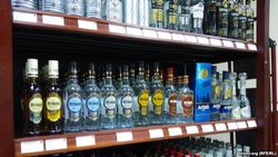 Почему жители Крыма спиваются на фоне антиалкогольной политики России