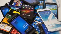 Названы самые популярные бренды смартфонов в Интернете июня 2015г.
