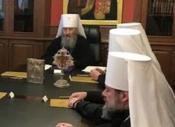 УПЦ МП официально разорвала отношения с Константинополем