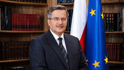 Бронислав Коморовский призывает Германию усилить давление на РФ